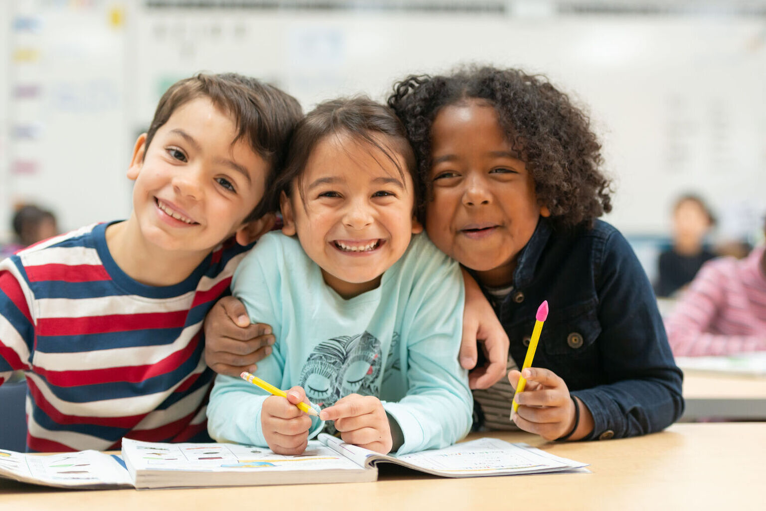 3happykindergartenersworking